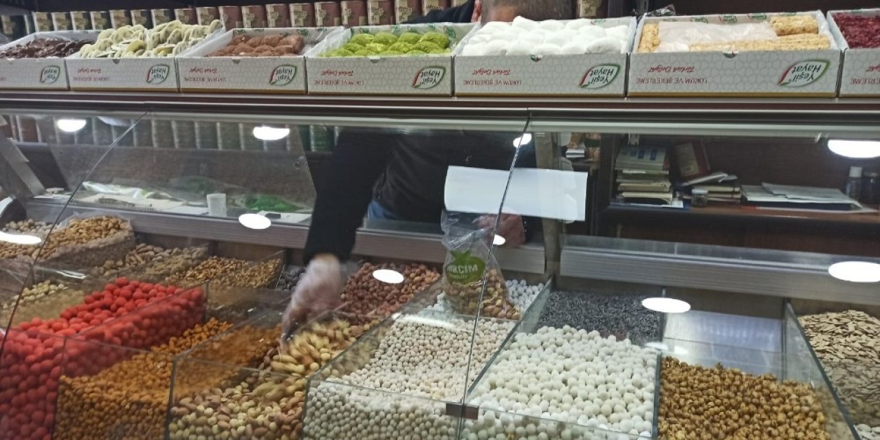 Siirt’te Kısıtlamalar Çerez Satışlarını İki Kat Arttırdı