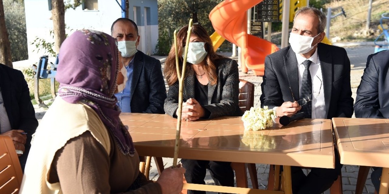 Başkan Bozdoğan, Bir Günde 13 Mahalle Gezdi