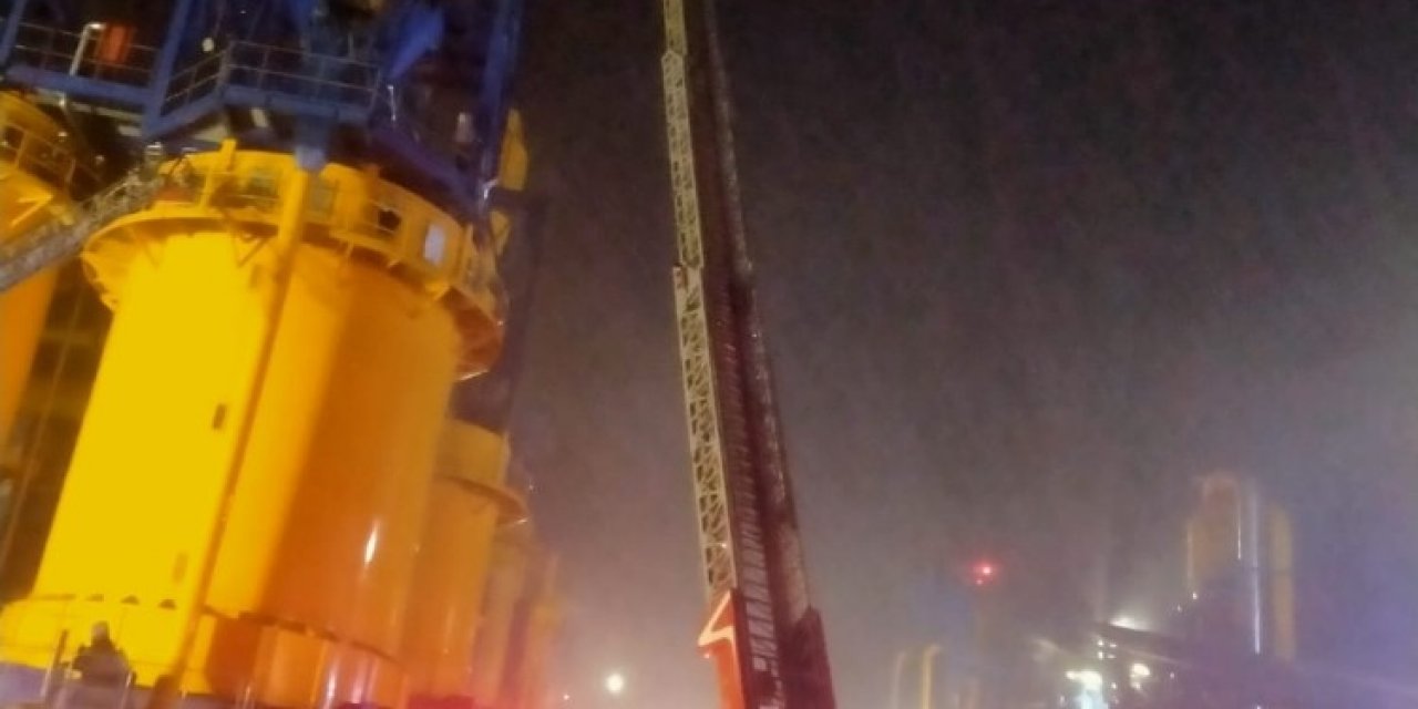 Zor Koşullarda Fabrika Yangınına Anında Müdahale