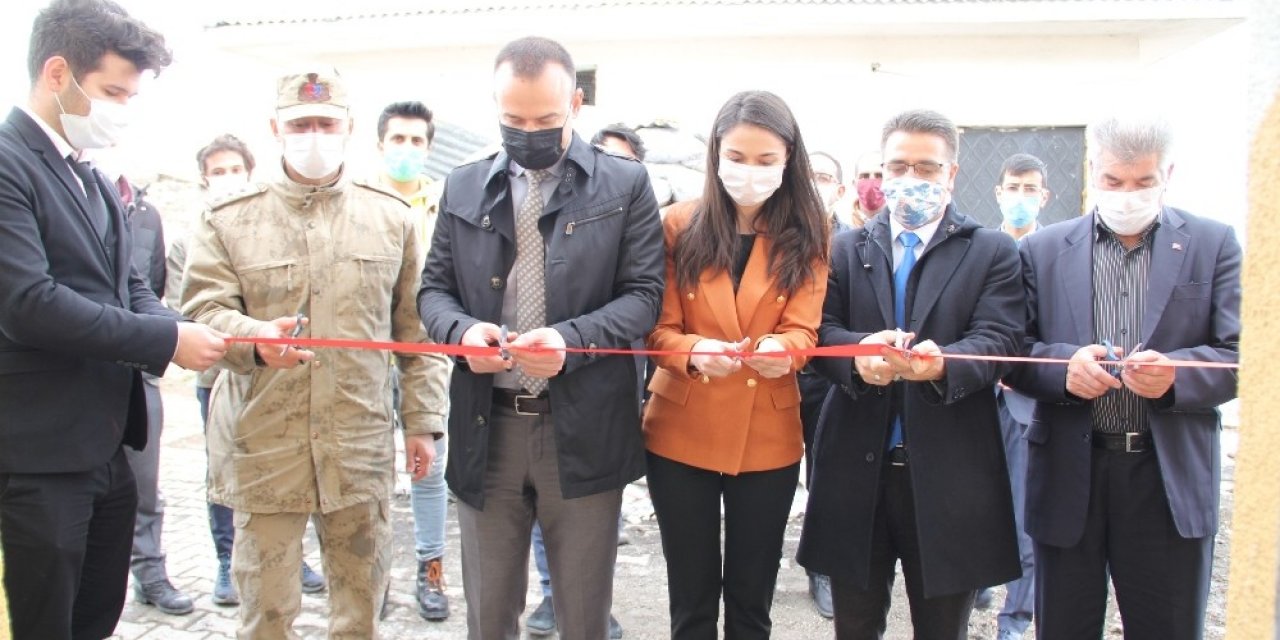 Hamur Özdirek İlkokulu Anasınıfı Ve Öğretmenler Odası Açılışı Yapıldı