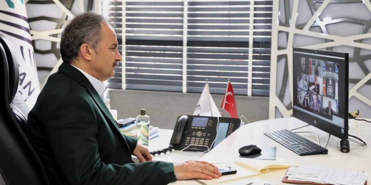 Başkan Kılınç, Yenilenebilir Ve Akıllı Enerji Uygulamaları Toplantısına Katıldı