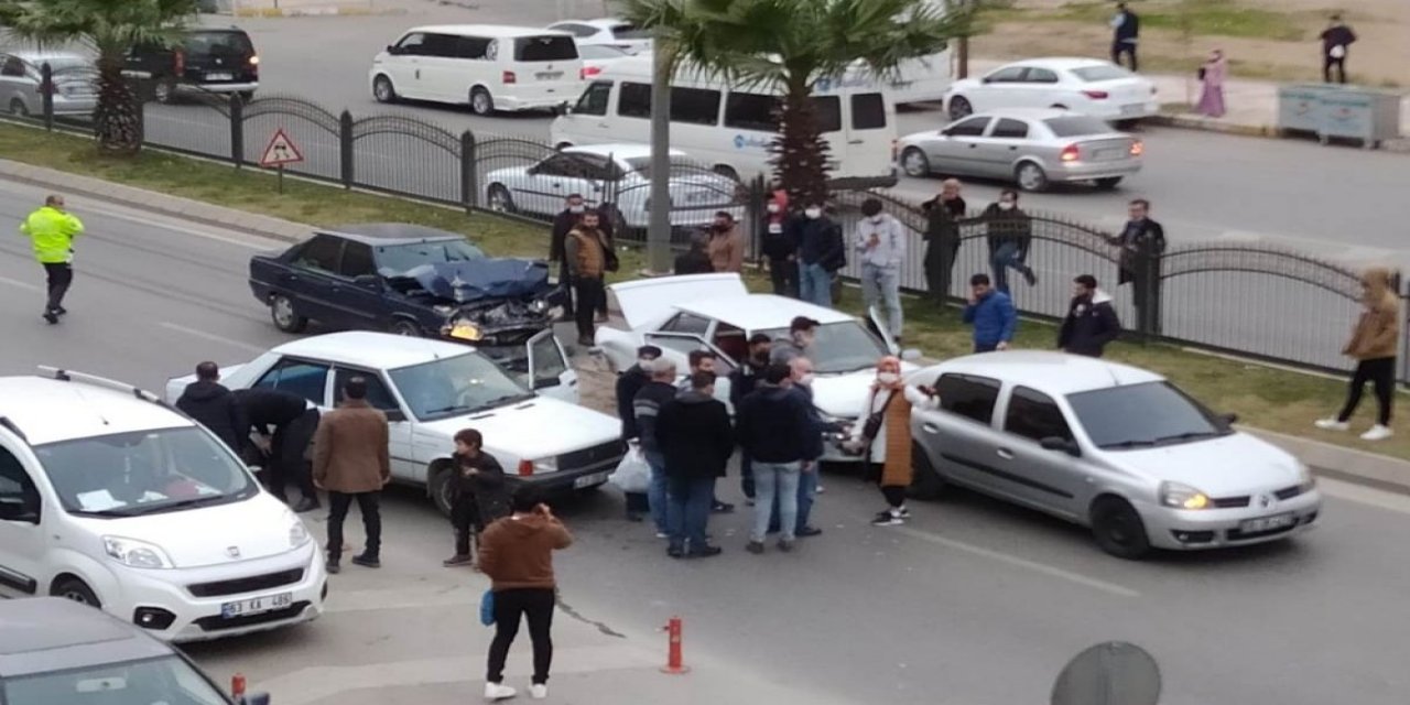 Şanlıurfa’da Zincirleme Kaza: 5 Yaralı