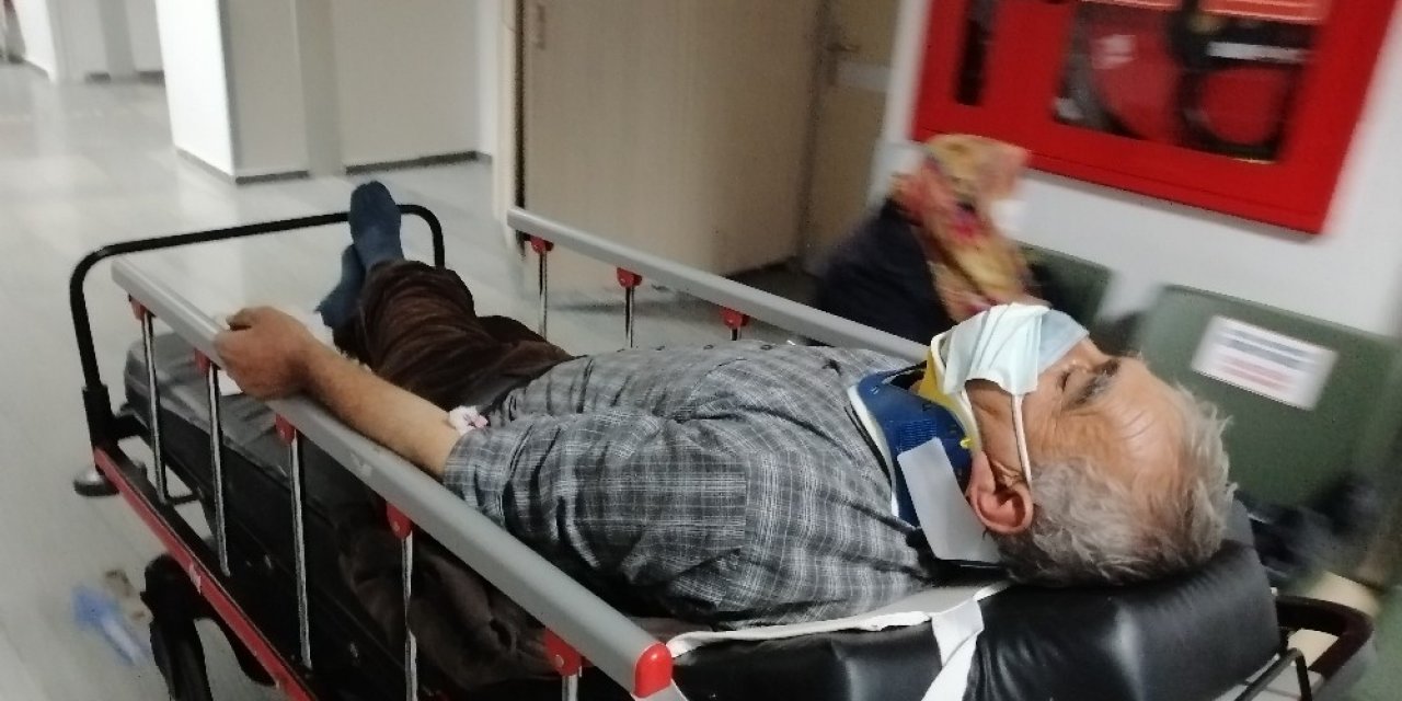 Aksaray’da Kamyonet Şarampole Devrildi: 1 Yaralı