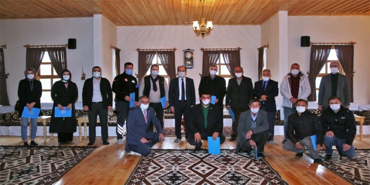 Bayburt Üniversitesi Bilgi Evi’ne Bağışta Bulunanlara Teşekkür Belgesi Verildi