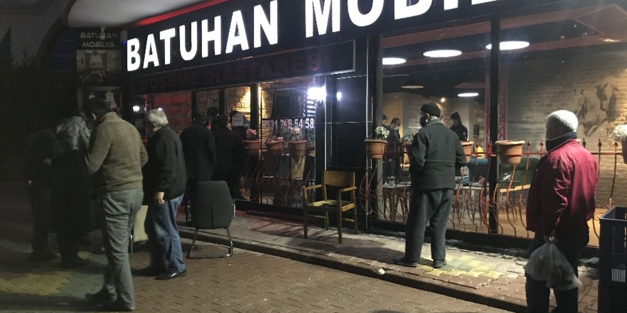 Kayınpederini Ve Bacanağını Av Tüfeğiyle Öldürdü