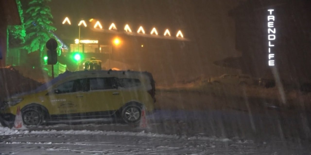 Uludağ’da Kar Yarım Metreyi Aştı