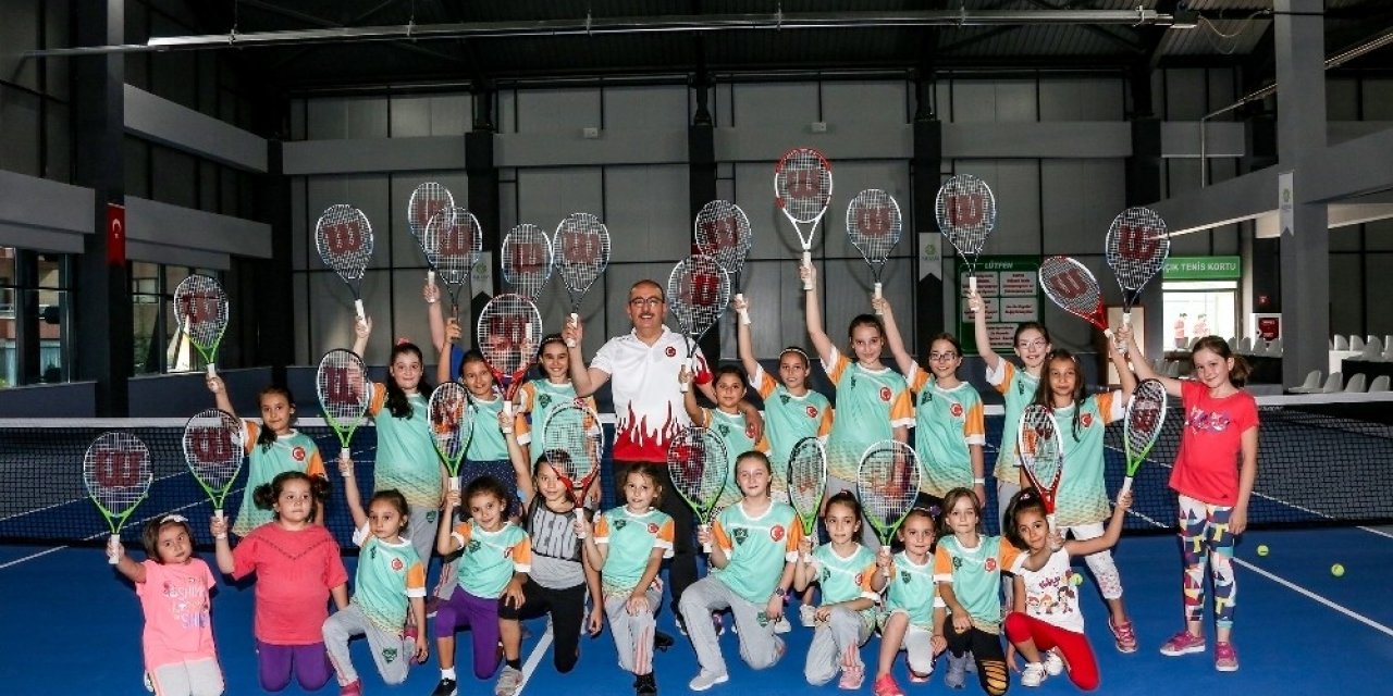 Meram’da Geleneksel Kort Tenis Kış Turnuvası Başlıyor