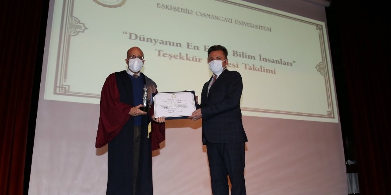 Esogü’de 50’nci Yıla Özel Başarı Belgeleri Takdim Töreni
