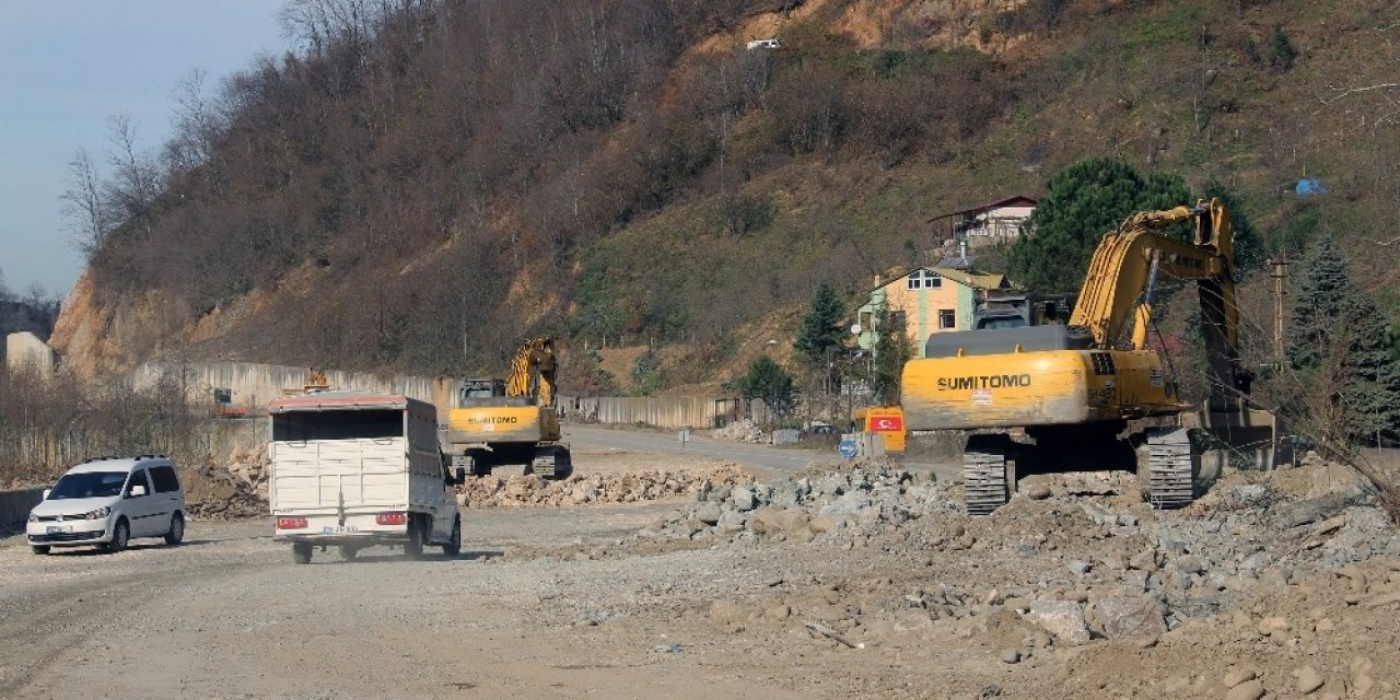 Giresun-dereli Karayolu Yıl İçerisinde Tamamlanacak