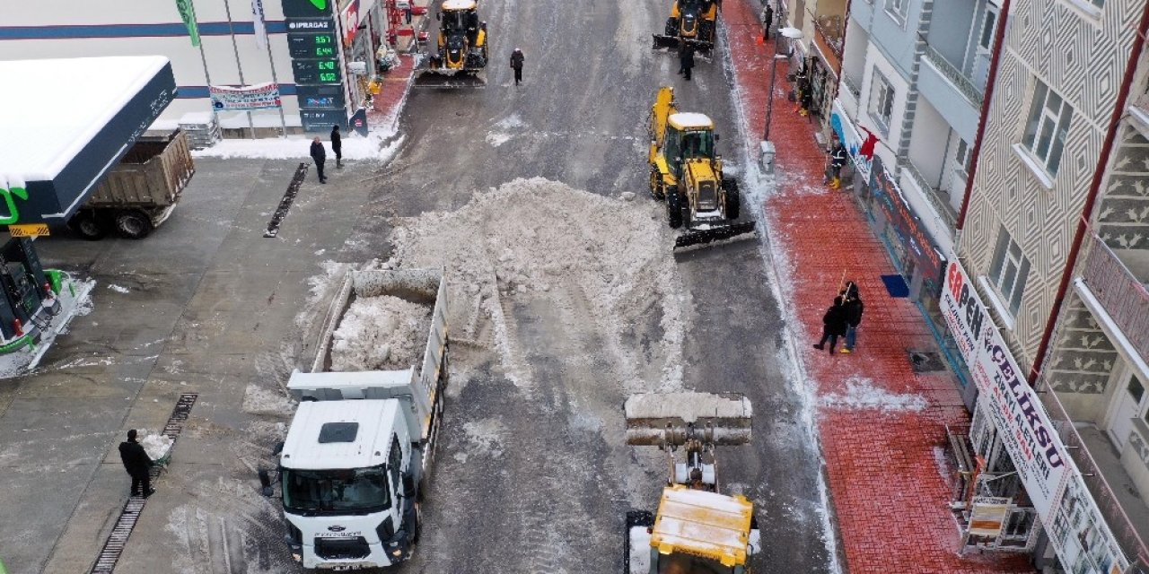 Akdağmadeni Belediyesi Kışa Hazır