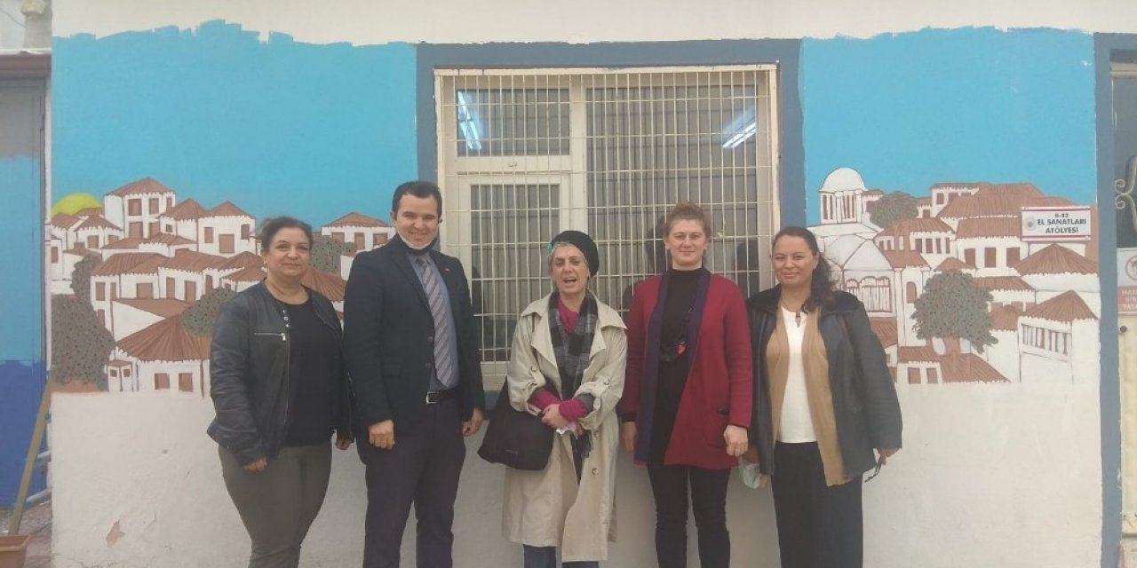 Ayvalık Ahem’den Sanatsal Faaliyetler Farkındalığı