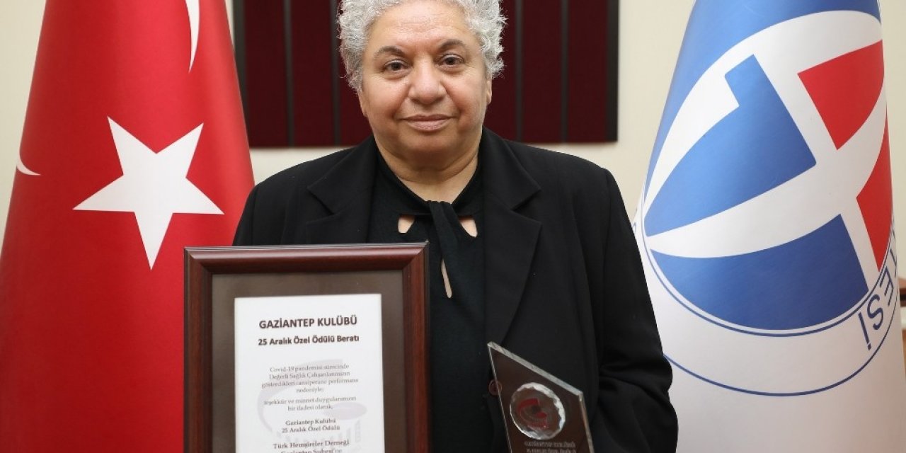 25 Aralık Özel Ödülü Gaün’lü Akademisyene