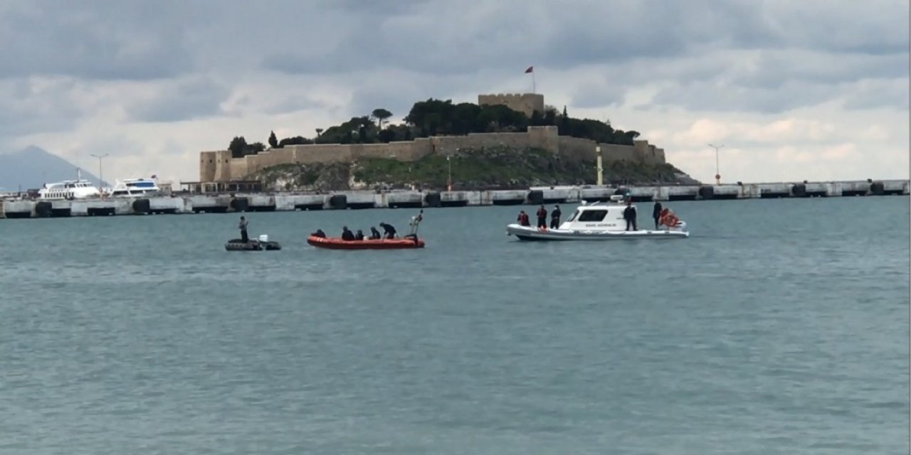 Kuşadası Körfezi’ndeki Tatbikat Gerçeğini Aratmadı