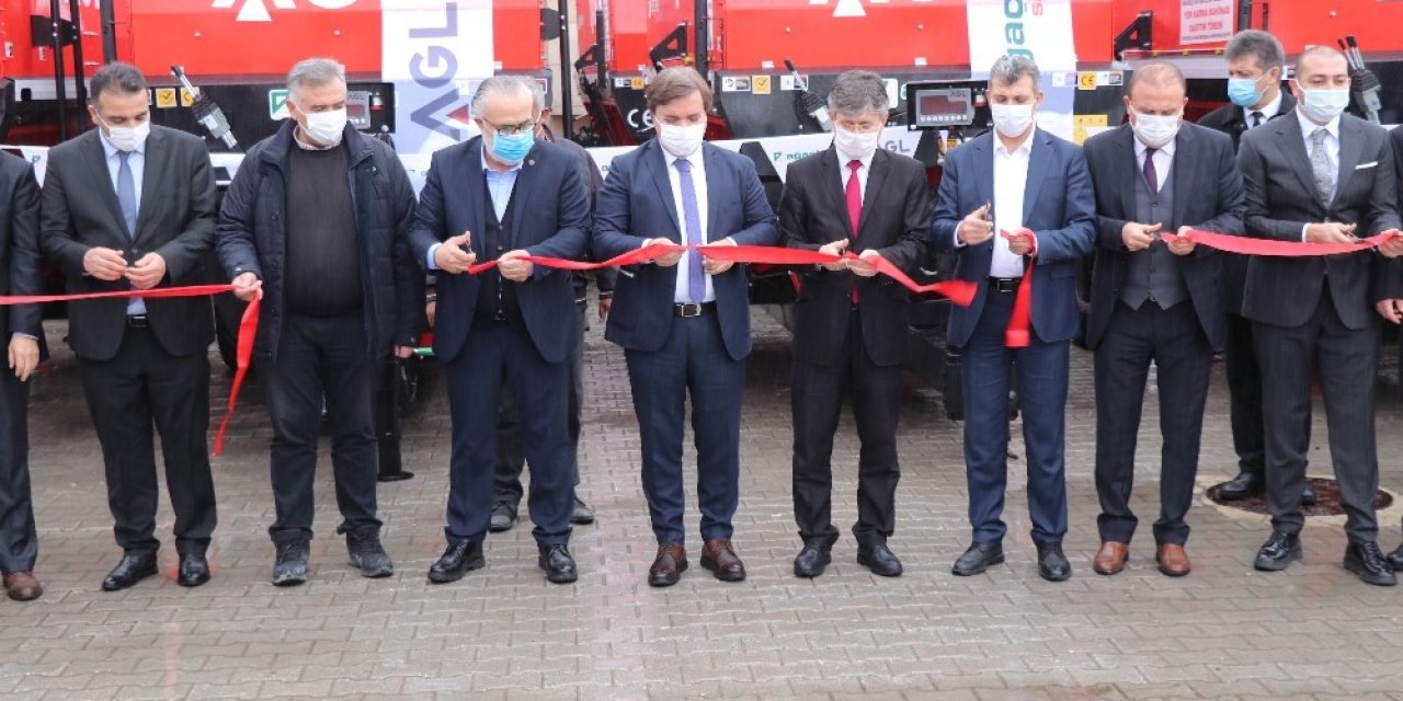 Aksaray’da Yem Karma Makineleri Sahiplerine Teslim Edildi