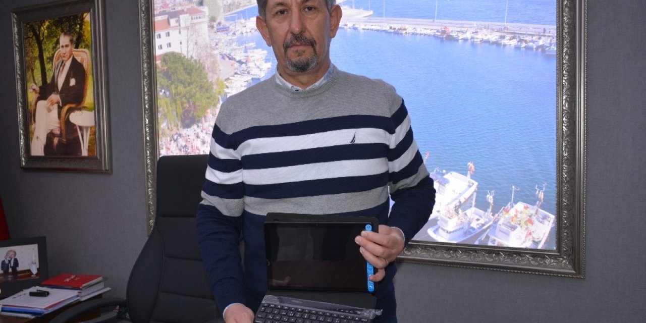 Odadan Öğrencilere Tablet Desteği