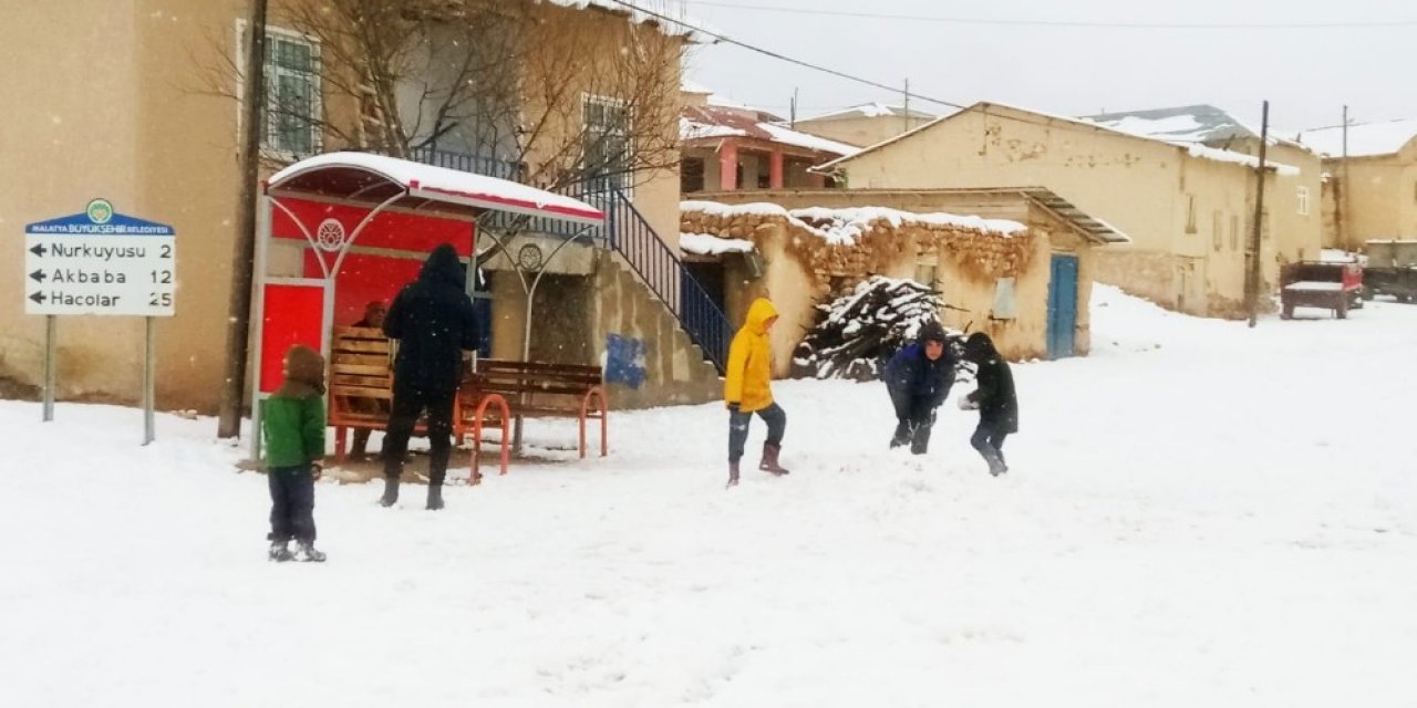 Darende’de İlk Kar Düştü