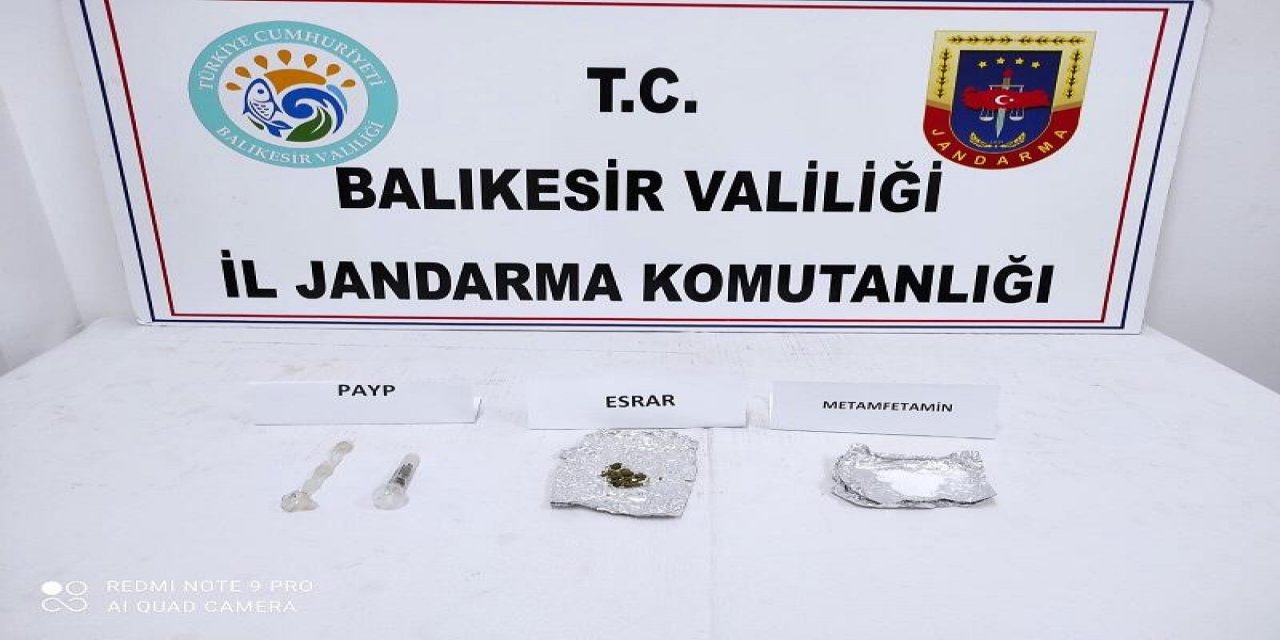Ayvalık’ta Jandarmadan Uyuşturucu Kullanıcılarına Şok Operasyon
