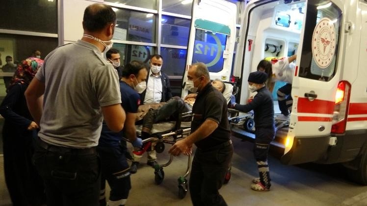 Adıyaman'da pompalı tüfekle kazara kendini vurdu