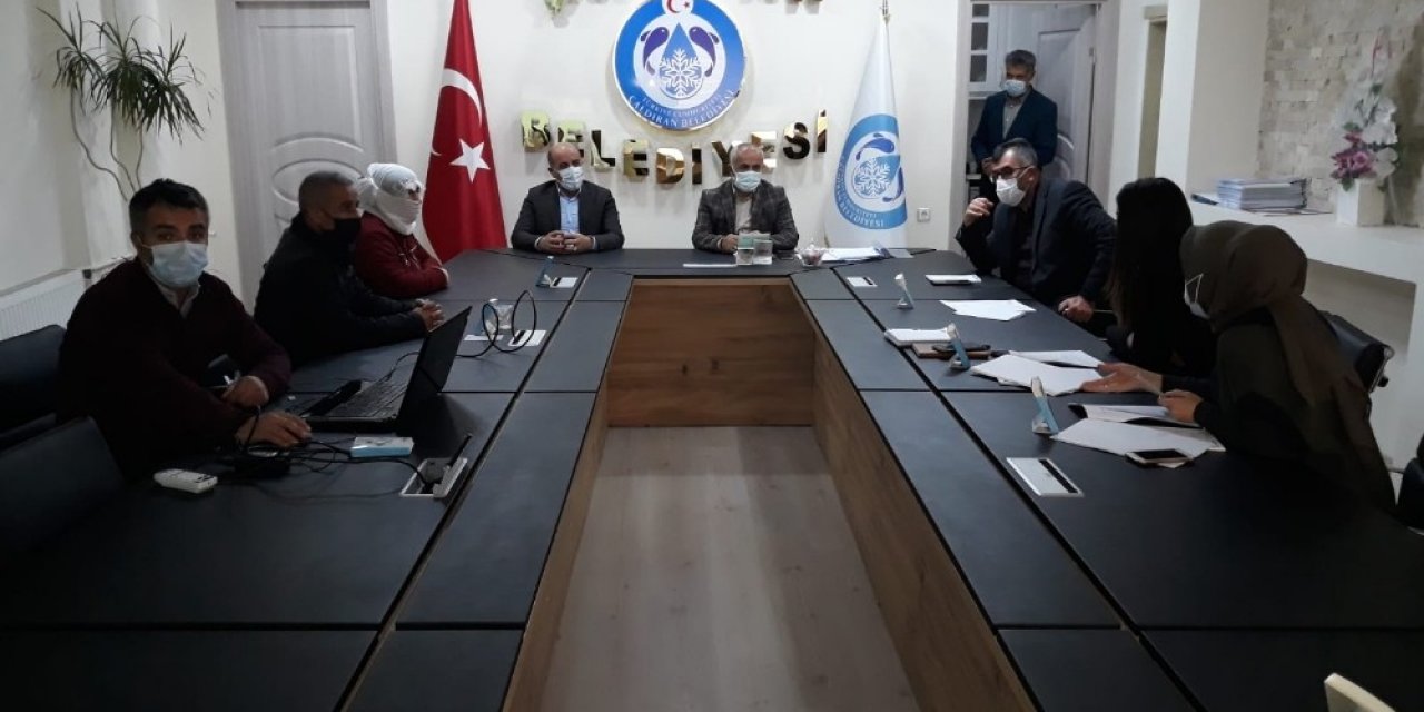 Çaldıran Belediyesinden Karbondioksit Gazı Sorunu Yaşayan Aileye Destek