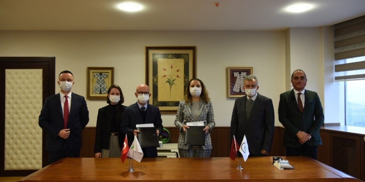 Düzce Üniversitesi’nin Endüstriyel İş Birlikleri Bölge Sınırlarını Aştı