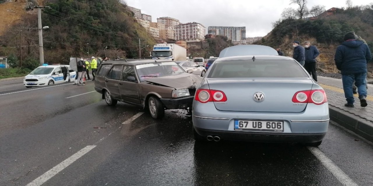 Zonguldak’ta Trafiği Felç Eden Kaza