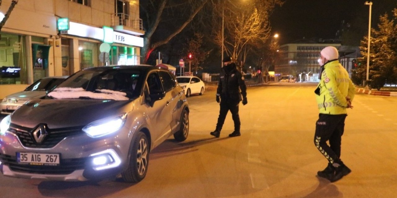 Afyonkarahisar’da Kısıtlama İle Birlikte Denetimler Başladı