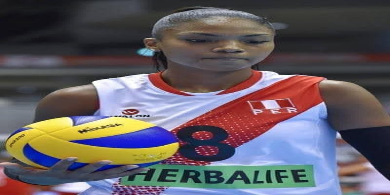 Turkuaz Seramik Osb Teknik Koleji Voleybol Takımı Maguilaura Frias’ı Transfer Etti
