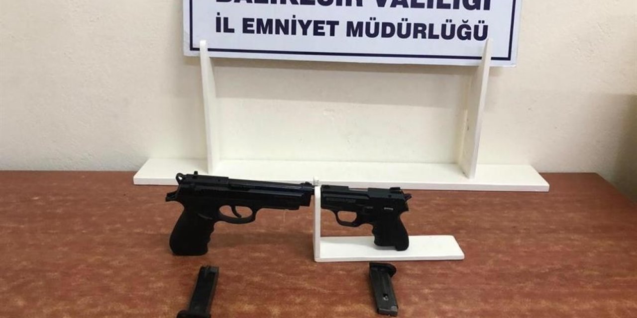 Balıkesir’de Polis 18 Aranan Şahsı Yakaladı