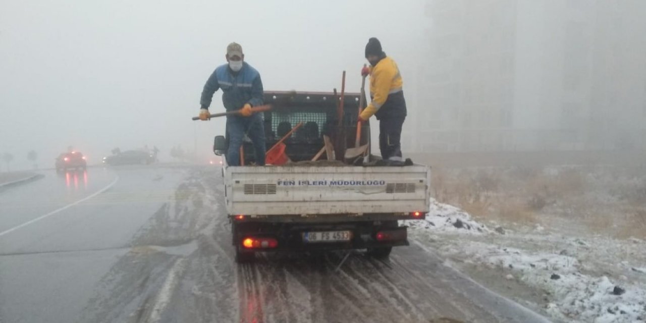 Buca Belediyesinden Kar Mesaisi