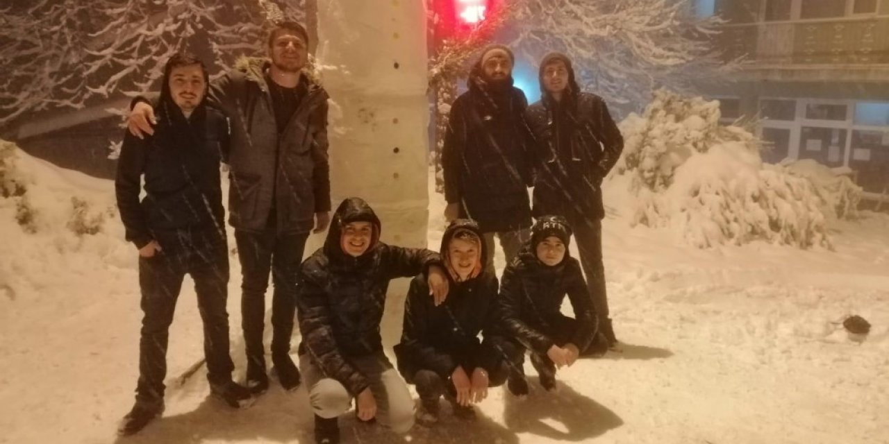 Bursa’da Kardan Adamın Adını Donald Trump Koydular