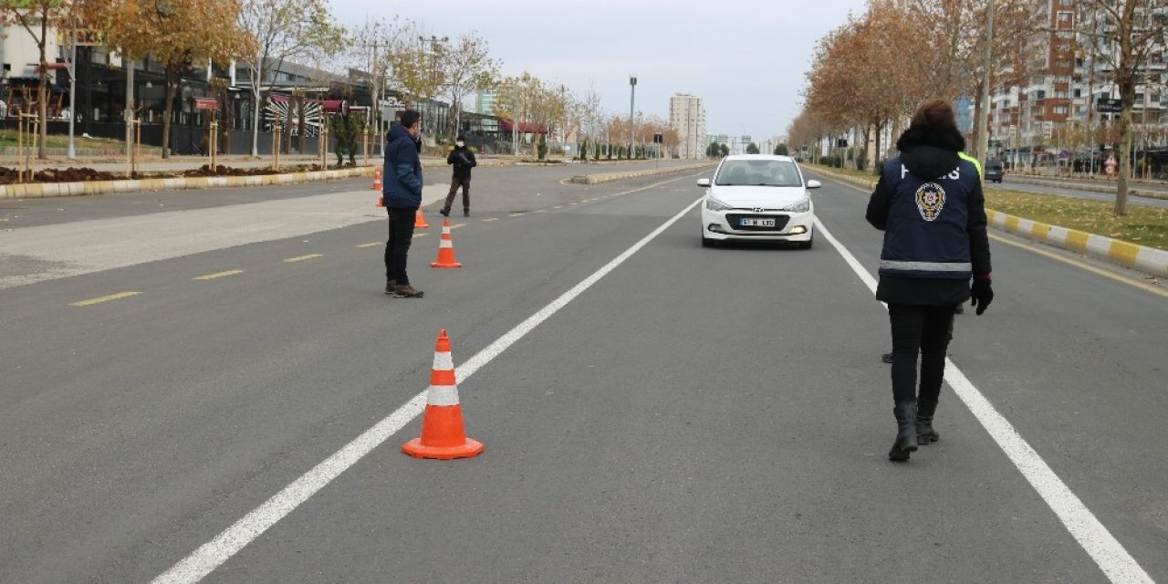 Diyarbakır’da Kısıtlama Sessizliği