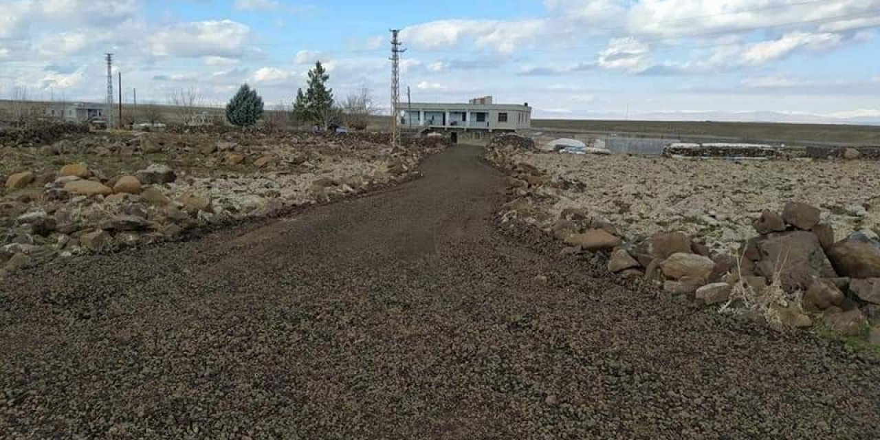 Bağlar’da Yol Yapım Çalışmaları Devam Ediyor