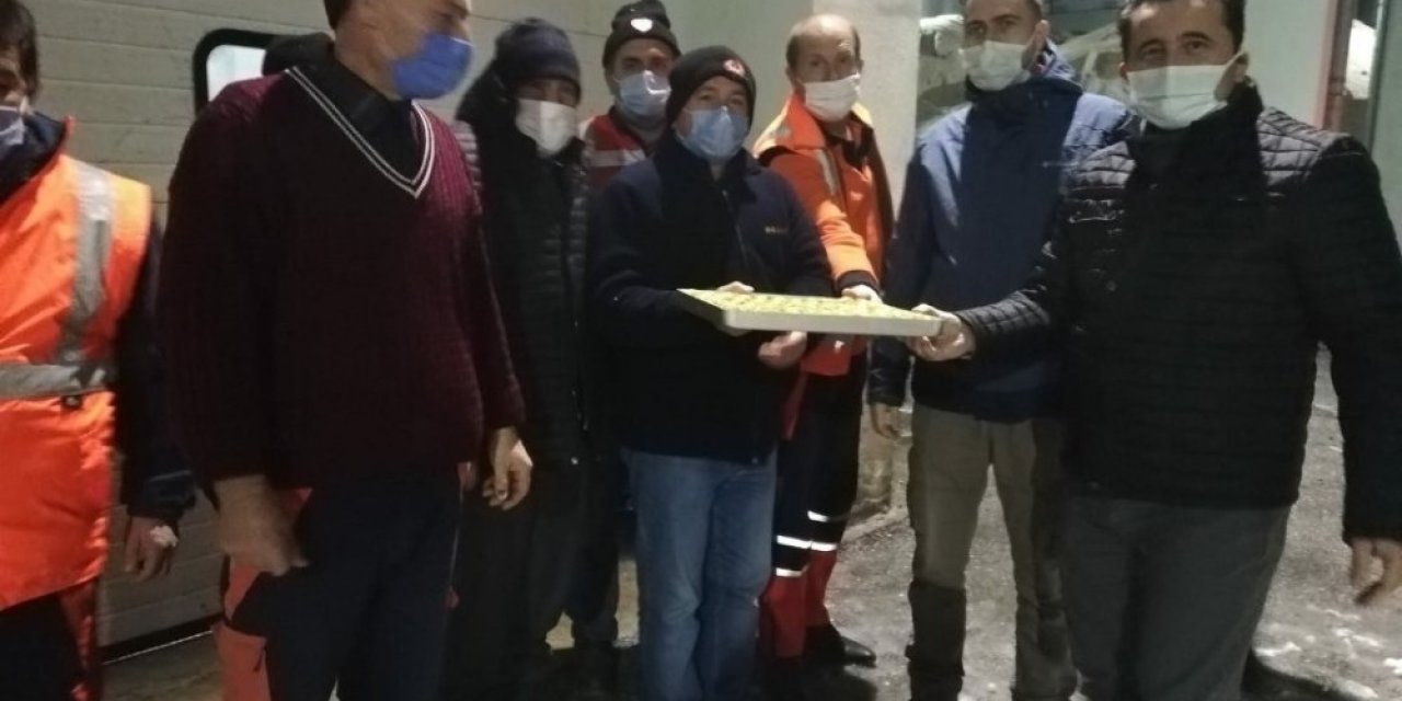 Müdür Onar Karla Mücadele Ekiplerini Ziyaret Etti
