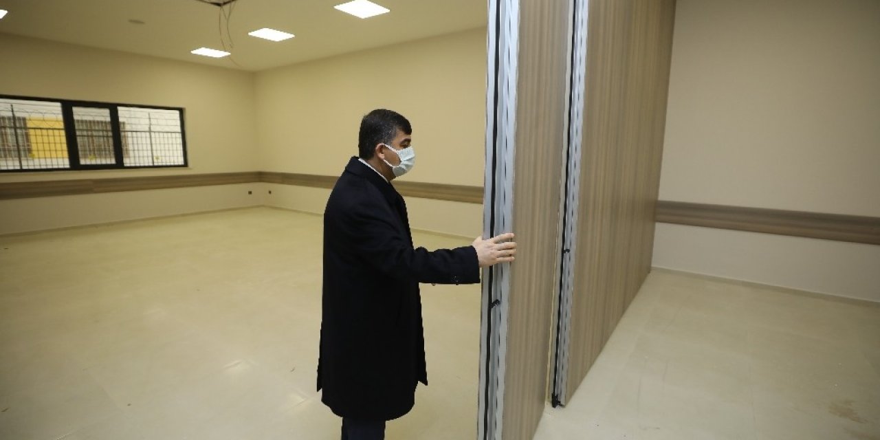 Fadıloğlu, Sosyal Tesisi İnşaatında İncelemede Bulundu