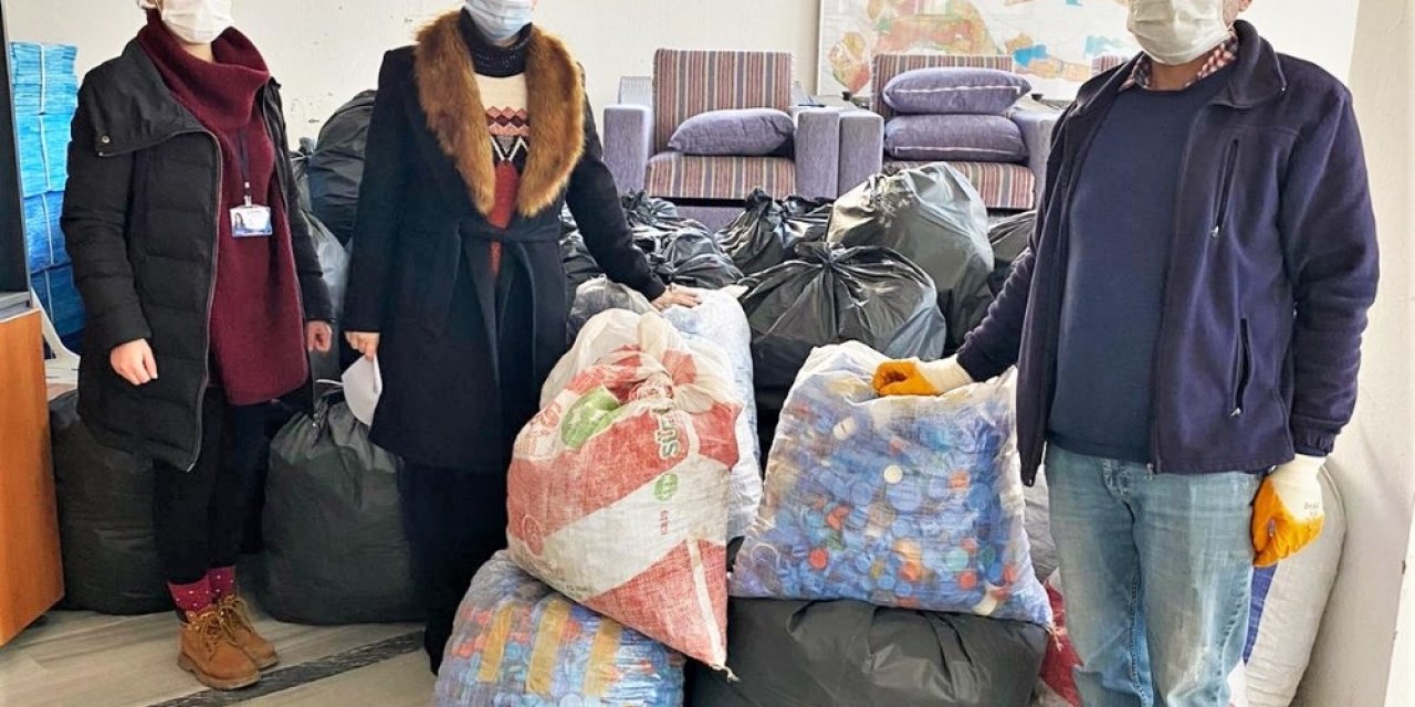 Süleymanpaşa’da 1 Buçuk Ton Plastik Kapak Toplandı