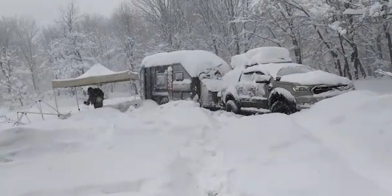 Yalova’da Kar Nedeniyle Mahsur Kalan Kampçılar Kurtarıldı