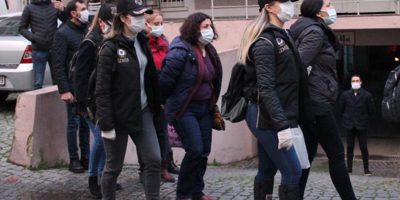 İzmir Merkezli Terör Operasyonunda 5 Kişi Tutuklandı