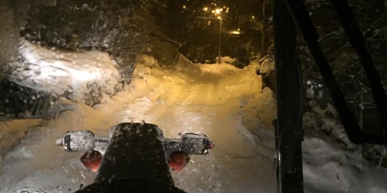 Kar Yolları Kapattı, Kap Krizi Geçiren Hasta 2 Saat Sonra Kurtarıldı