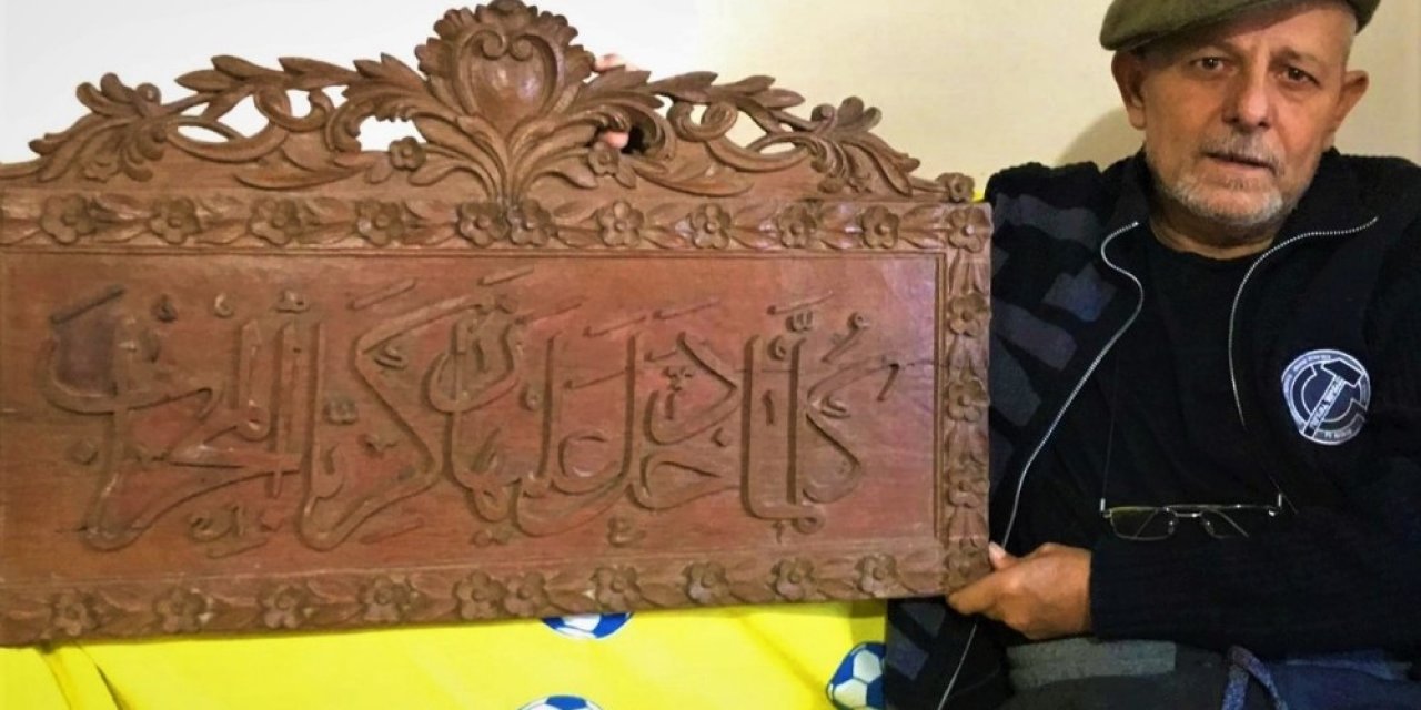 Yıkılan Binalardan Kalan Asırlık Ağaç Parçalarını Sanat Eserine Dönüştürüyor