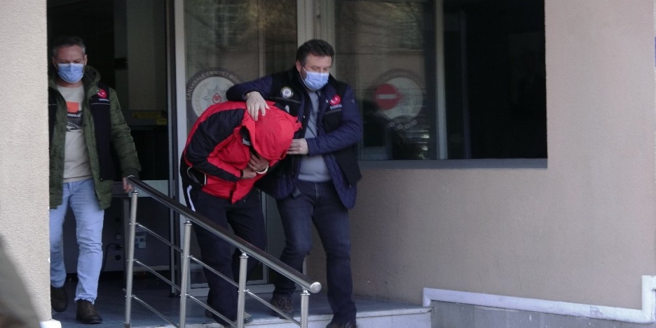 Çanakkale’de 5 Kadını Elle Taciz Eden Zanlı Adliyeye Sevk Edildi