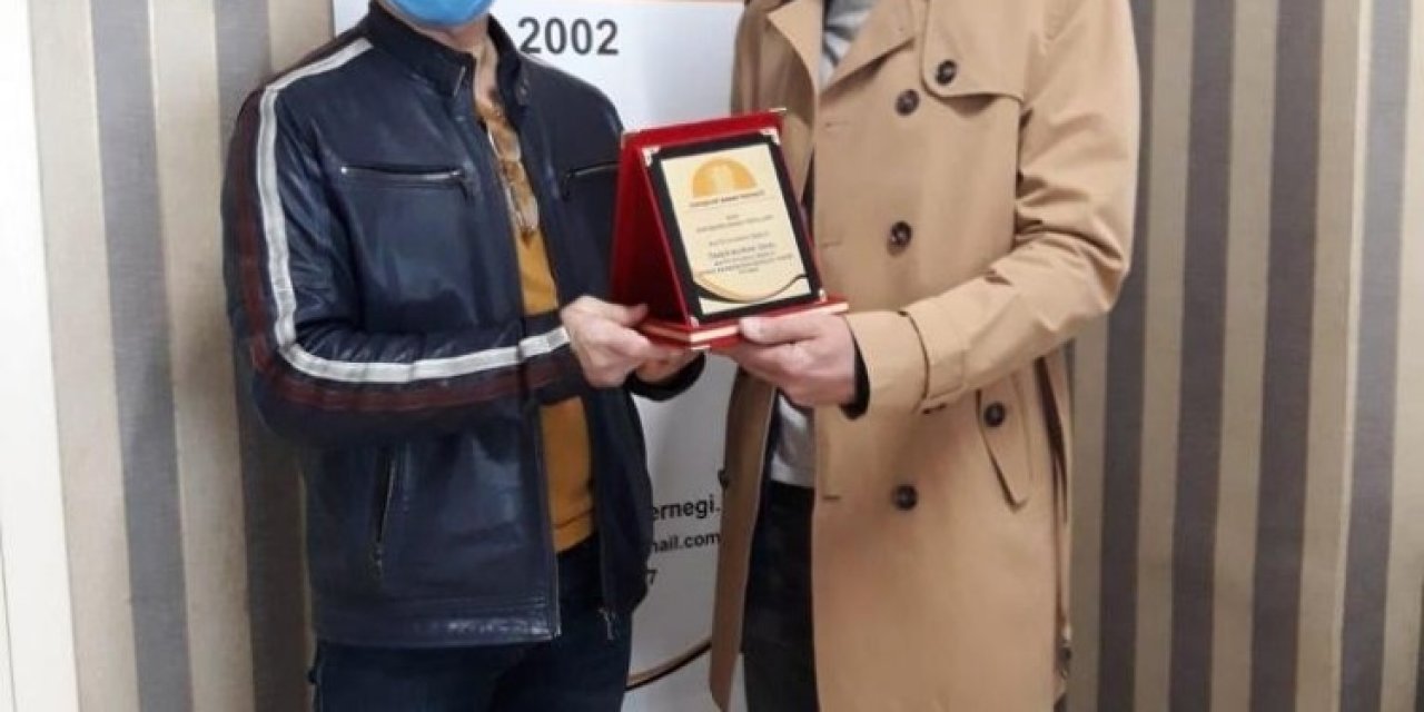 Odunpazarı Belediye Tiyatrosu’na Bir Ödül De Eskişehir Sanat Derneği’nden
