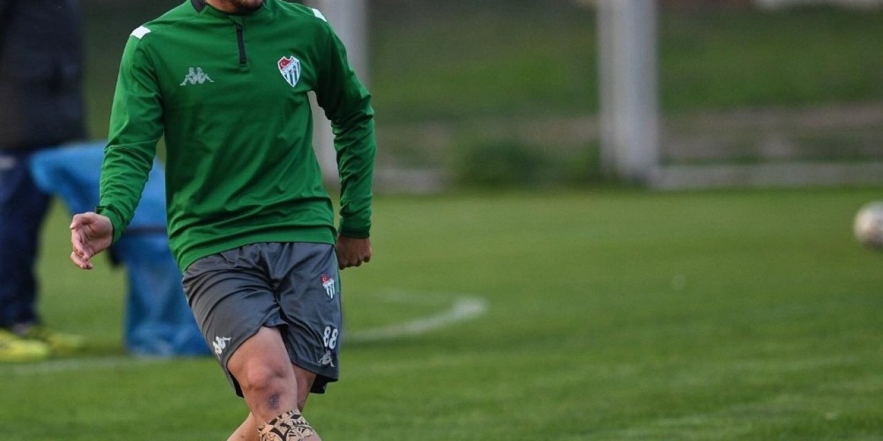 Bursaspor’un Üç Futbolcusu U19 Milli Takımı’na Çağrıldı