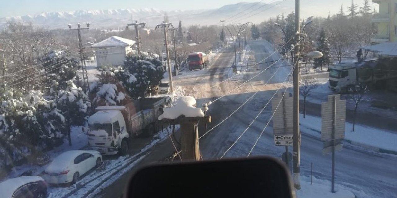 Bursa Buz Tuttu, Sıcaklık Eksi 18’i Gördü