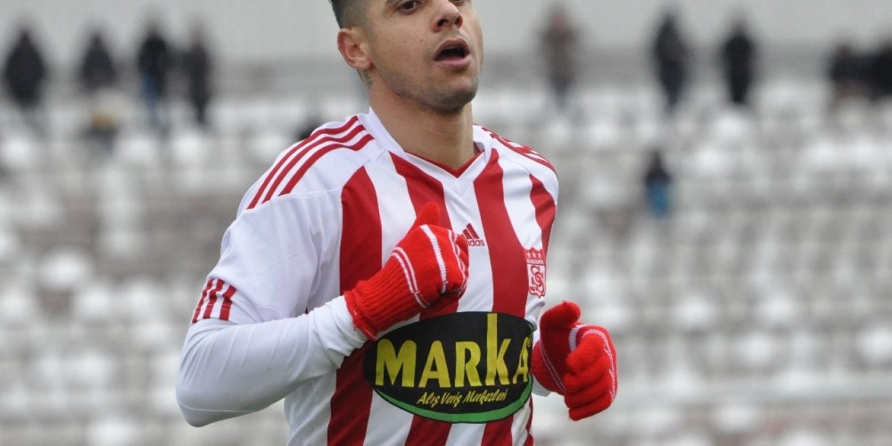 Yıldız Futbolcu Cicinho’dan Pato’ya Öneri: "sivasspor’a Git"