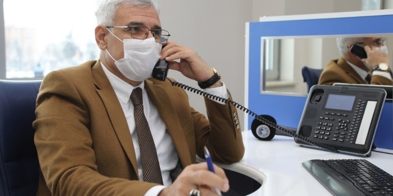 Başkan Güder, Çağrı Merkezine Gelen Talepleri Dinledi