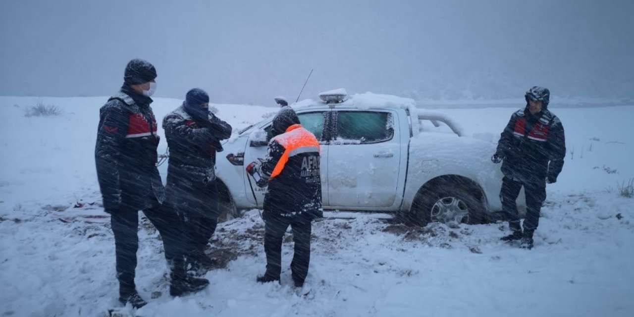 Karadeniz’de Batan Geminin Kayıp 3 Mürettebatı İçin Arama Çalışmaları Sürüyor