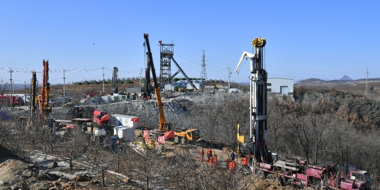 Çin’de Altın Madeninde Mahsur Kalan Madencileri Kurtarma Çalışmaları 9’uncu Gününde