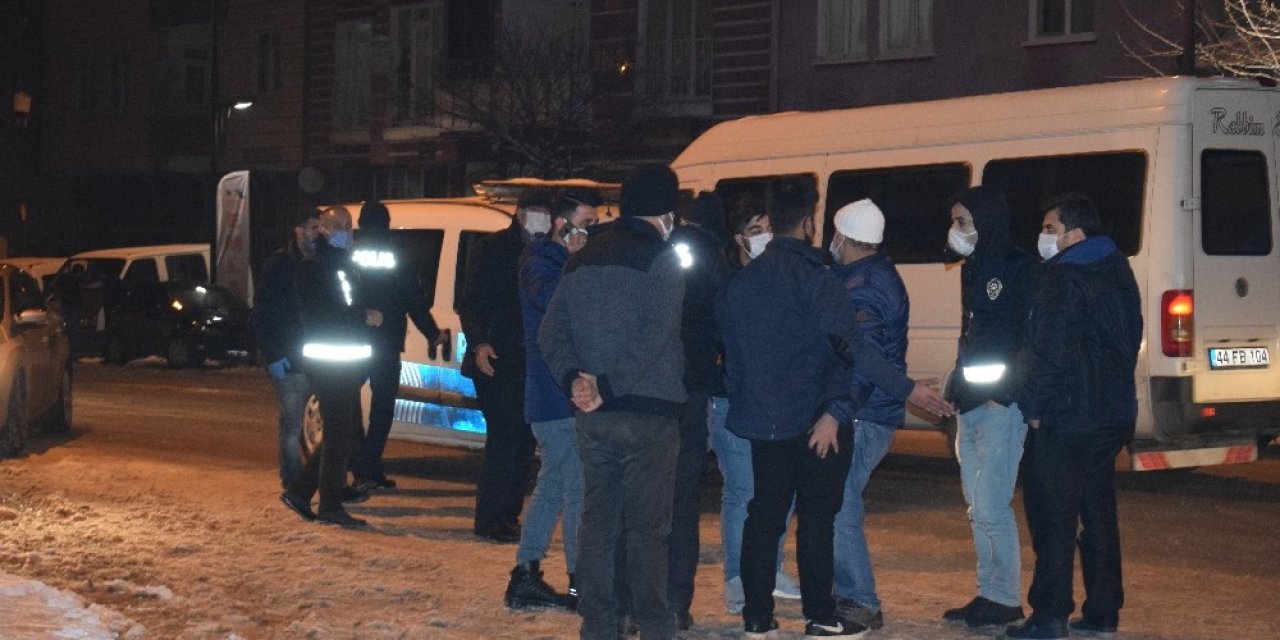 Küfürleşme Kavgası Kanlı Bitti: 1 Yaralı
