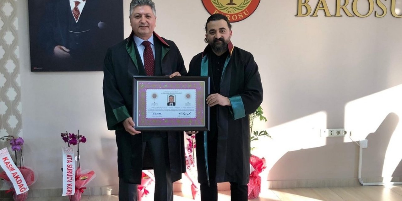 Eğitimci Akdağ, Avukat Oldu
