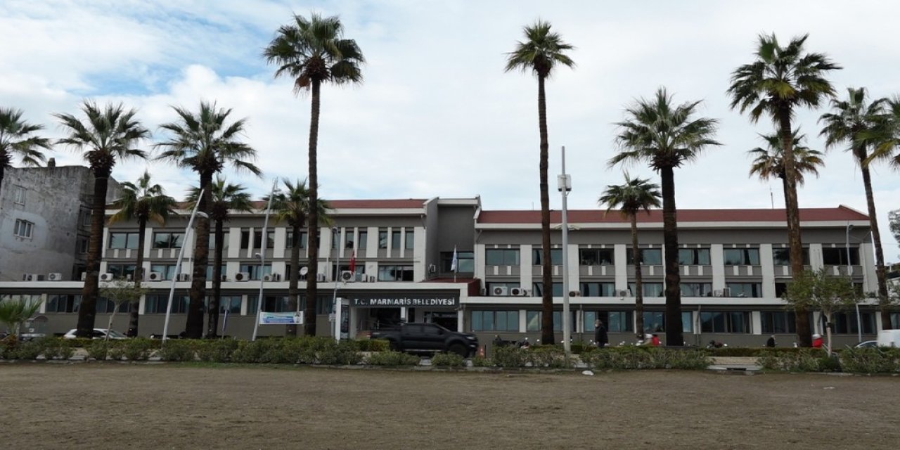 Marmaris Belediyesi Hizmet Binası Boşaltıldı